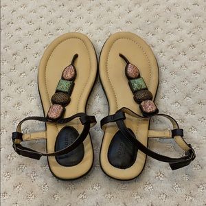 Sonoma sandals size 8
